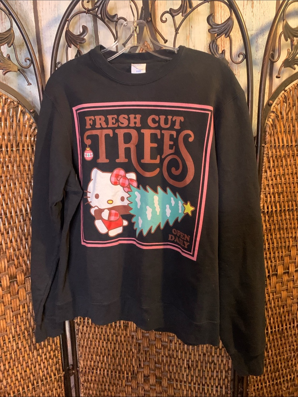 Sanrio Hello Kitty & Friends Xmas Sweatshirt Size M